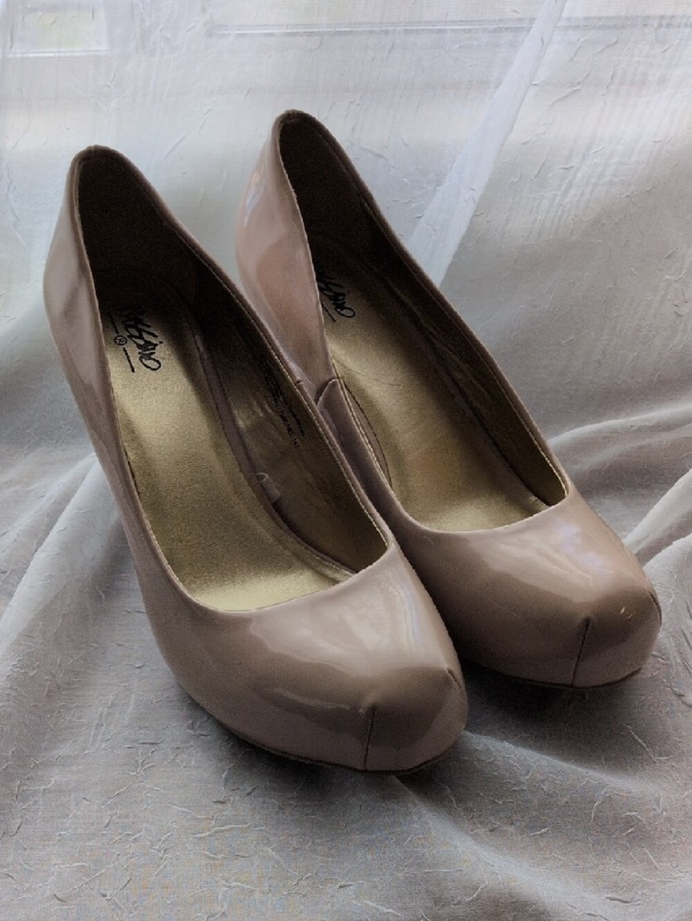 Mossimo Supply Co. Women's Patent Nude/Taupe Round-Toe Heels - Picture 8 of 8